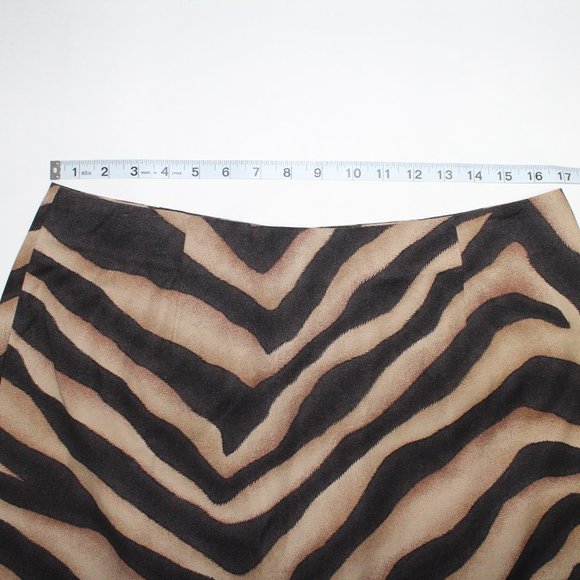 Lauren Ralph Lauren Woman Tiger Stripe Print Skirt - Picture 3 of 10